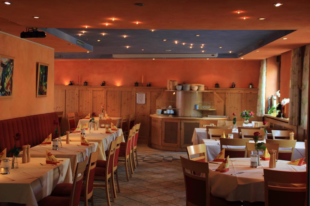 Hotel Restaurant Reichsadler ブーヒェン 部屋 写真